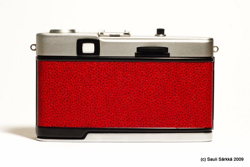 DSC_0621b.jpg - Olympus Trip 35 in red leatherette
